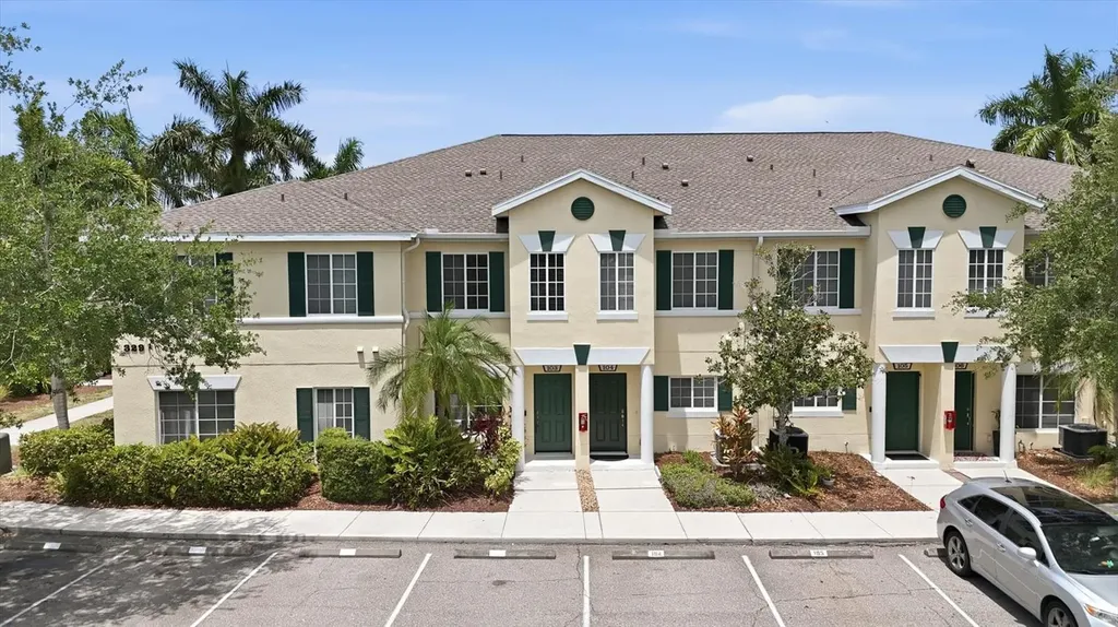 329 Cape Harbour Loop Bradenton FL 34212