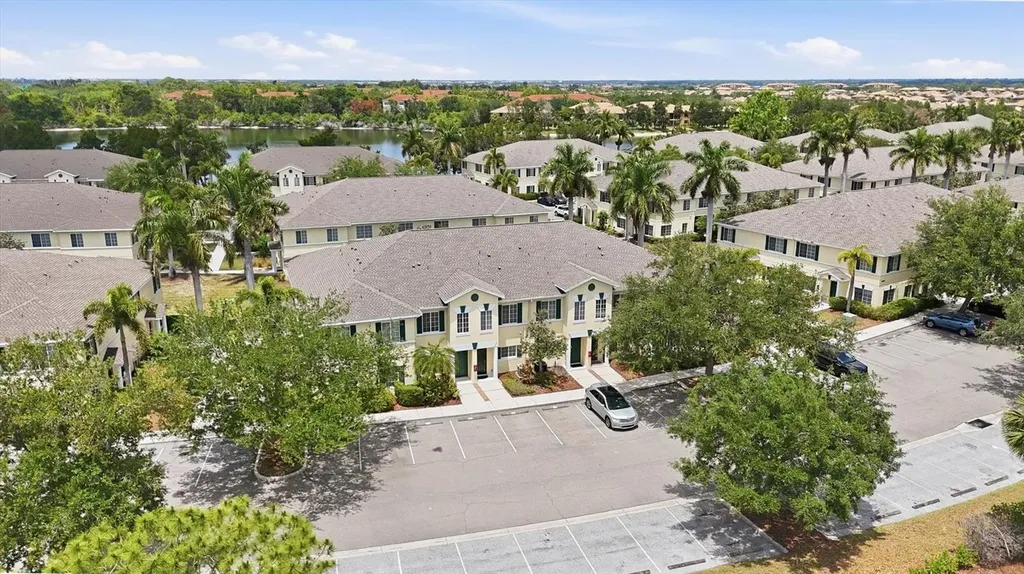 329 Cape Harbour Loop Bradenton FL 34212