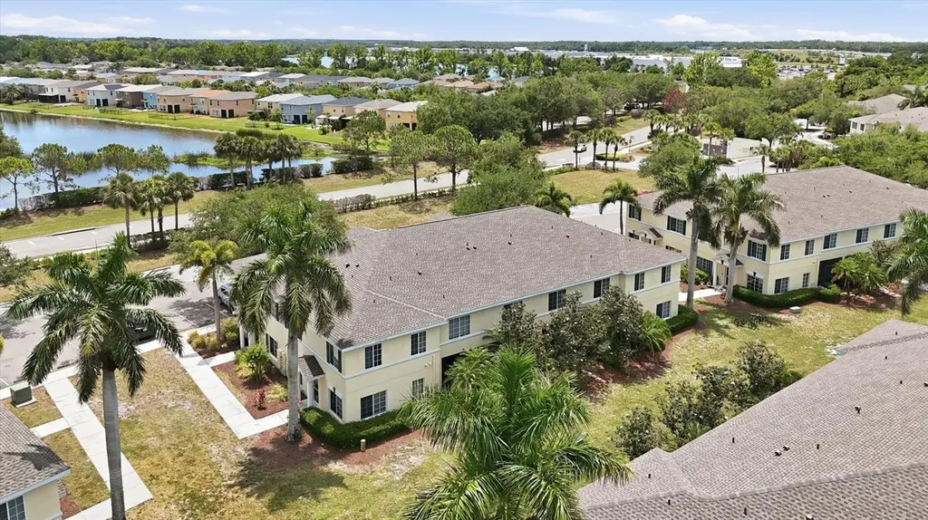 329 Cape Harbour Loop Bradenton FL 34212