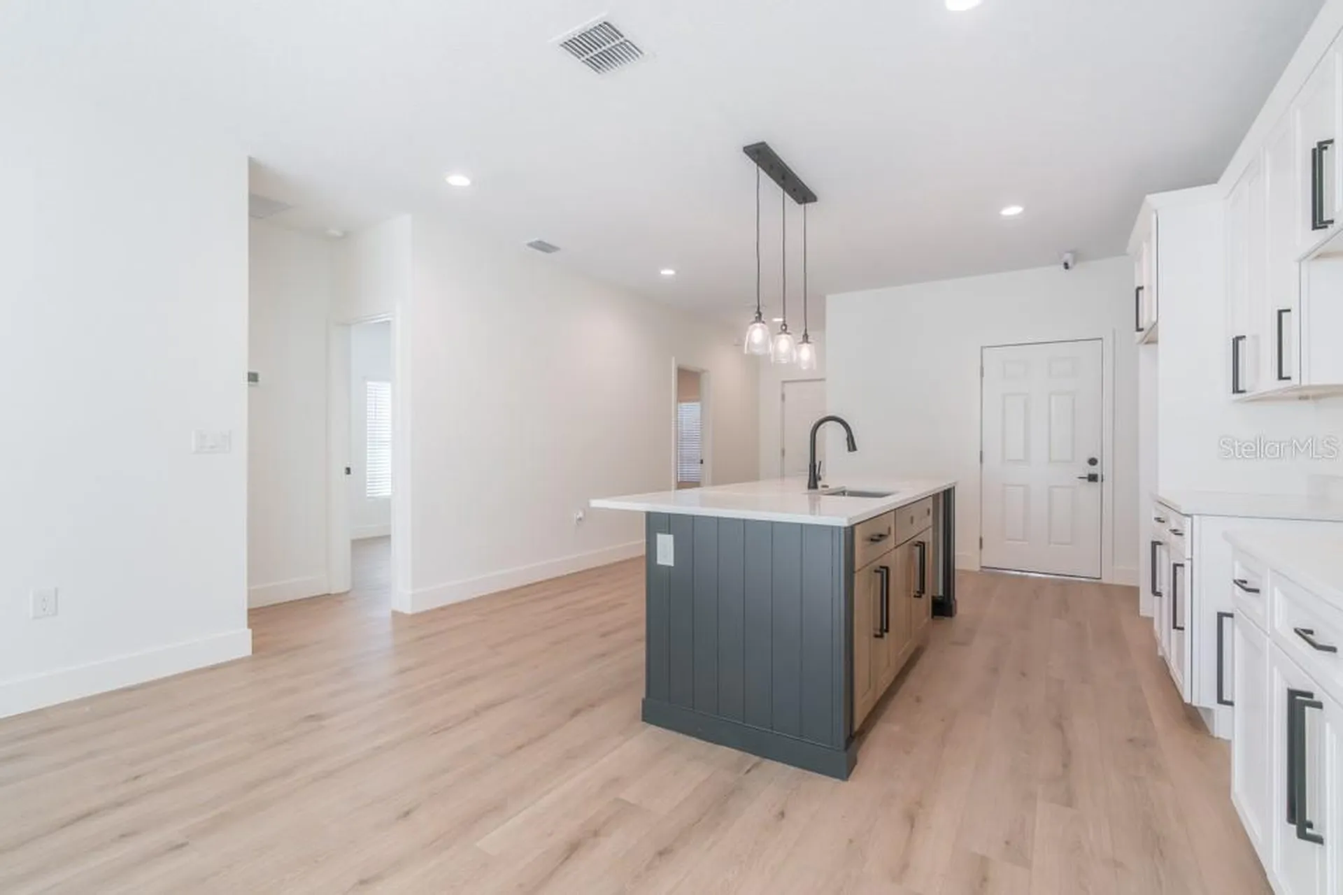 50 W 12th Street Apopka FL 32703