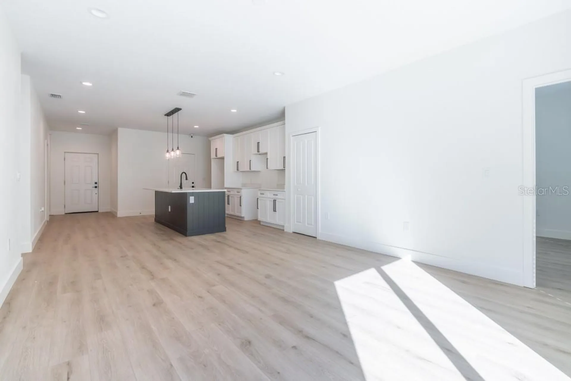 50 W 12th Street Apopka FL 32703