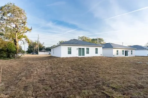 50 W 12th Street Apopka FL 32703