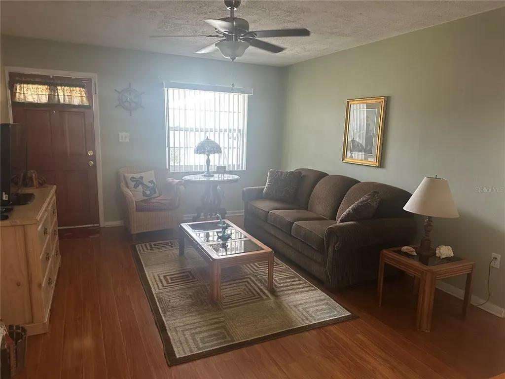 11815 Washington Street Seffner FL 33584