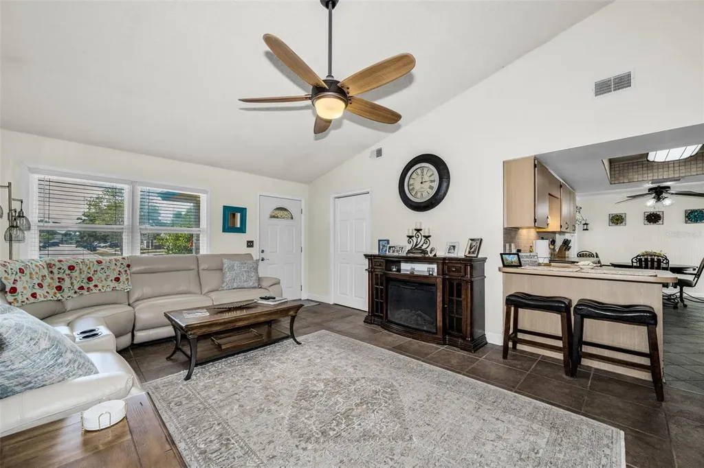 2907 Whispering Drive N Largo FL 33771