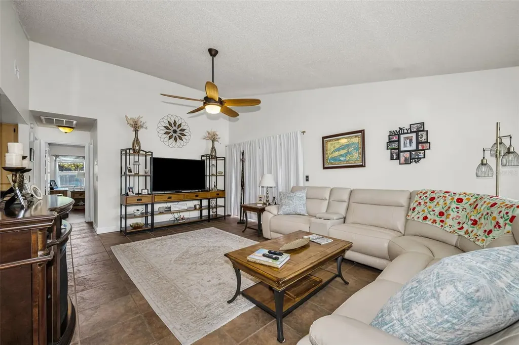 2907 Whispering Drive N Largo FL 33771