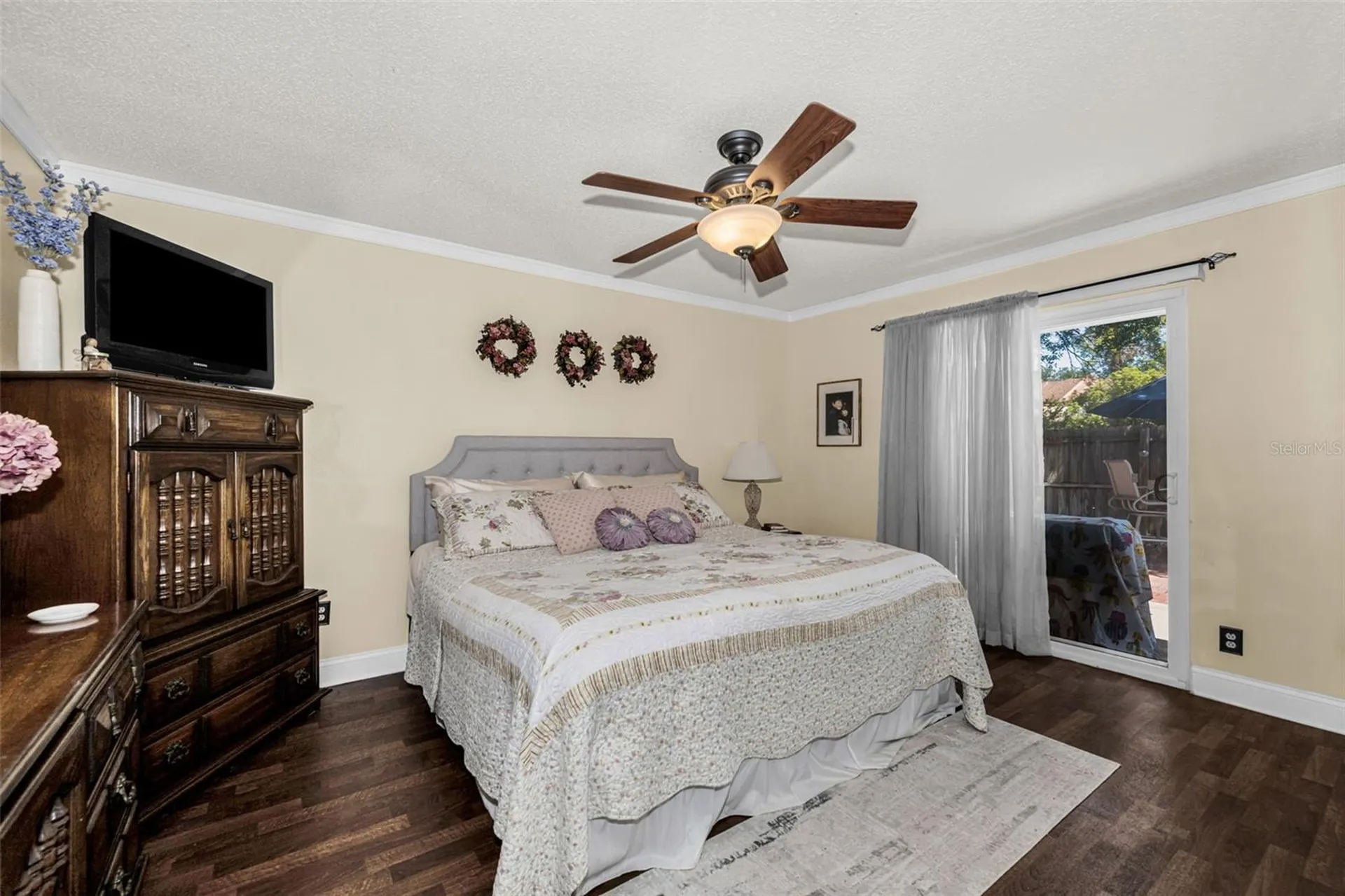 2907 Whispering Drive N Largo FL 33771