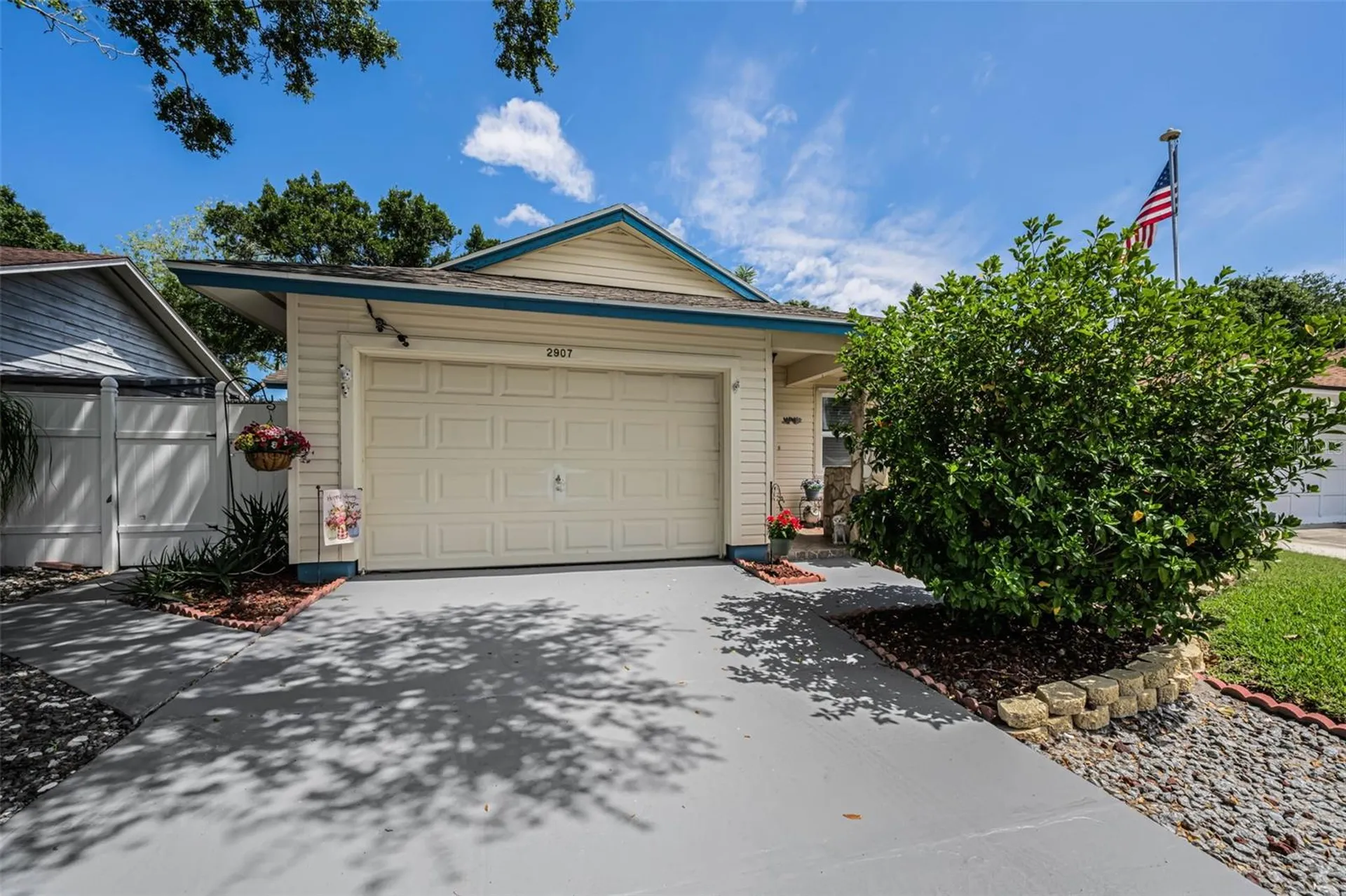 2907 Whispering Drive N Largo FL 33771