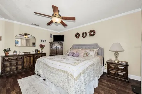 2907 Whispering Drive N Largo FL 33771