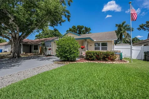 2907 Whispering Drive N Largo FL 33771