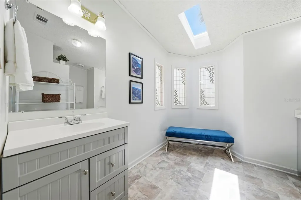 119 Lake Shore Circle Leesburg FL 34788
