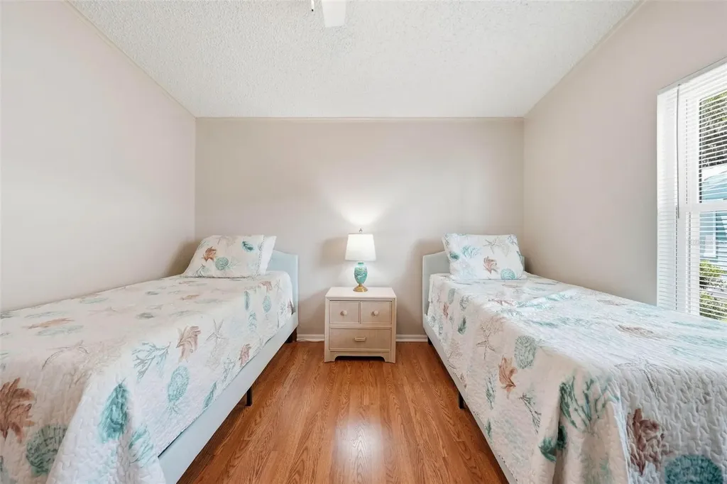 119 Lake Shore Circle Leesburg FL 34788