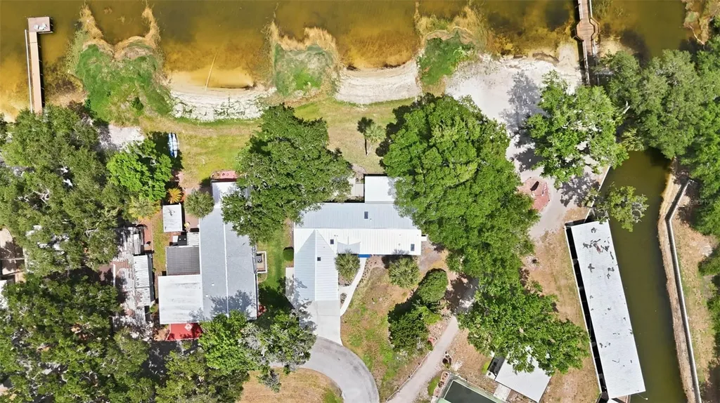 119 Lake Shore Circle Leesburg FL 34788