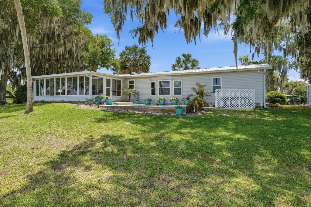 119 Lake Shore Circle Leesburg FL 34788