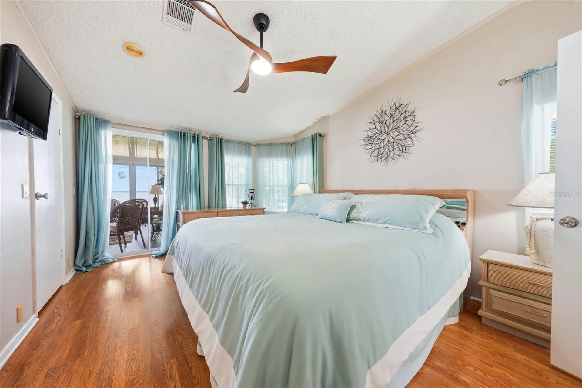 119 Lake Shore Circle Leesburg FL 34788