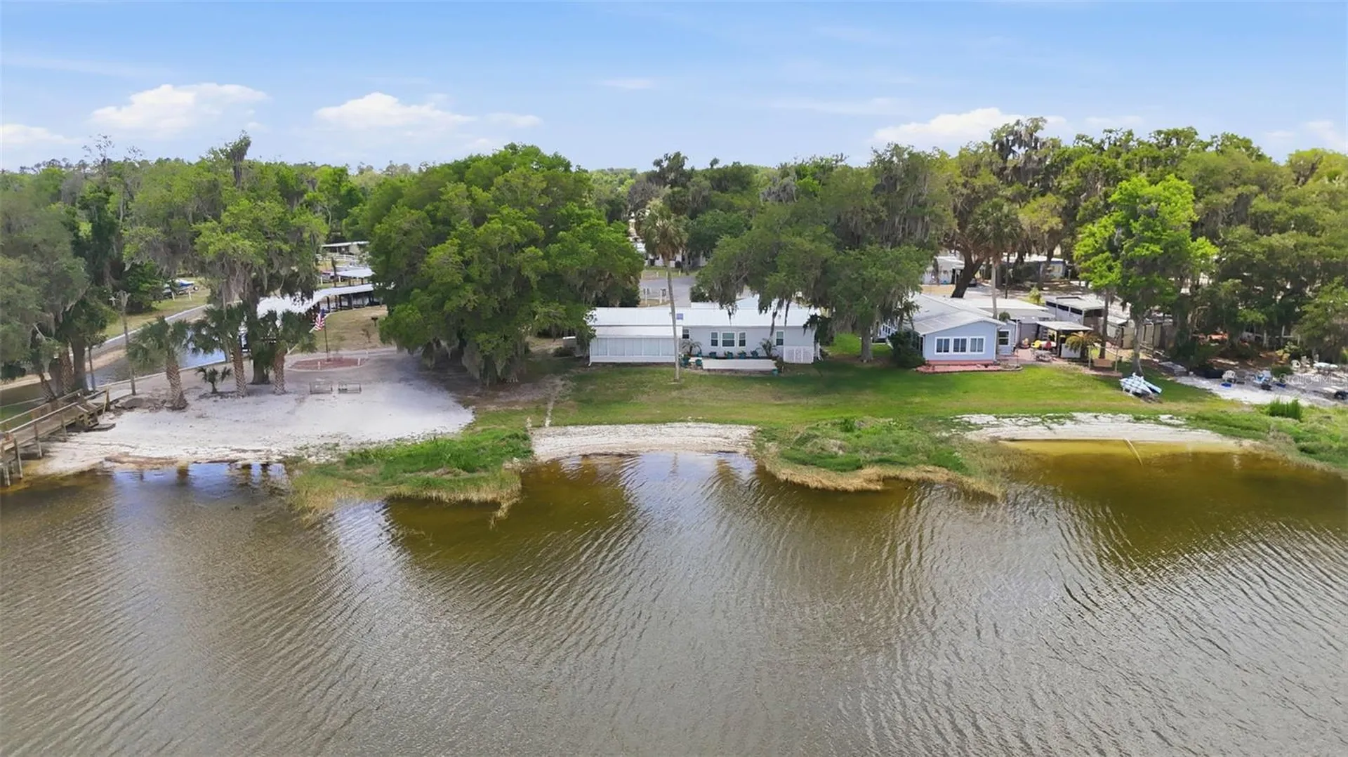 119 Lake Shore Circle Leesburg FL 34788