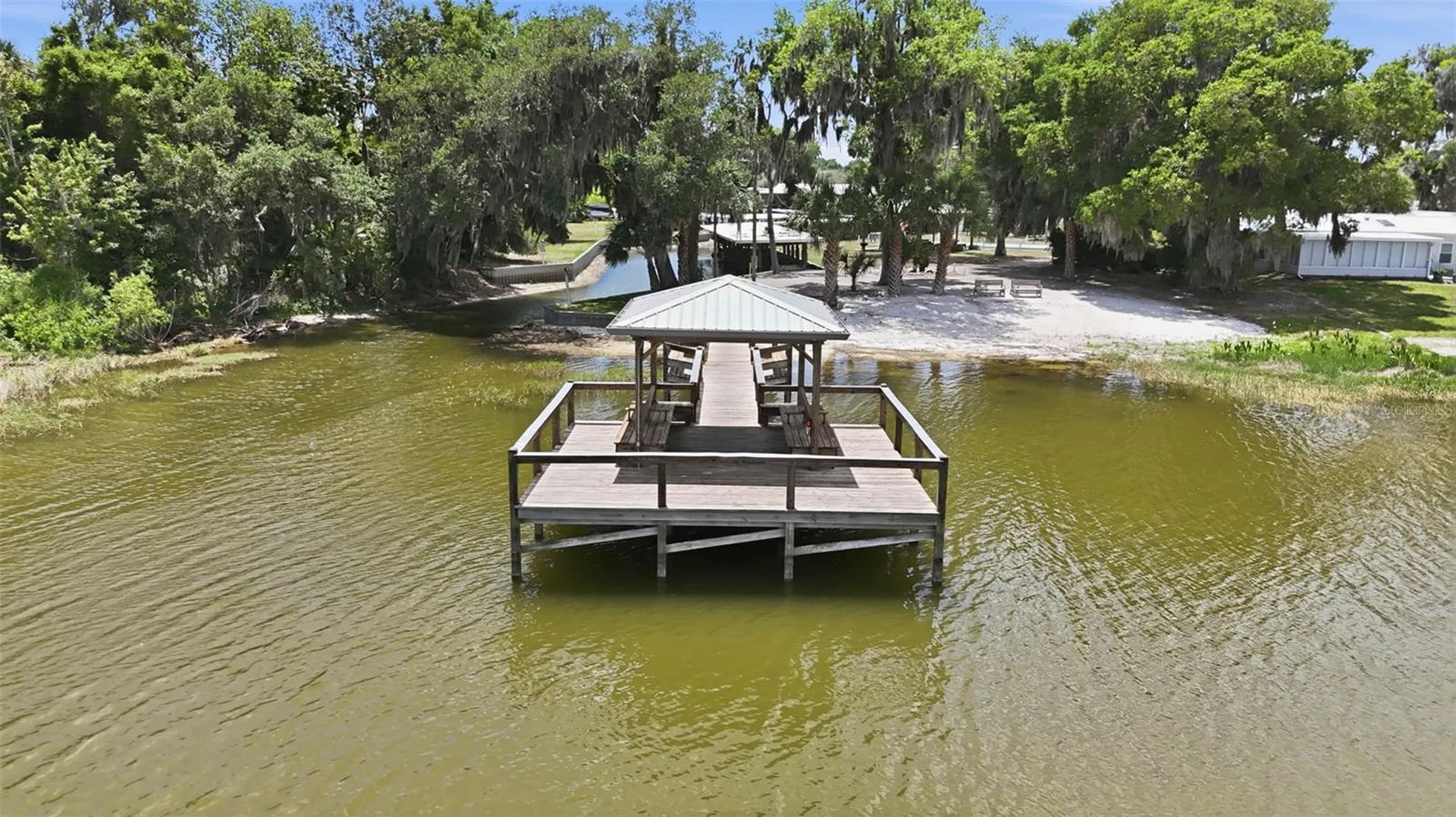 119 Lake Shore Circle Leesburg FL 34788