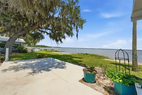 119 Lake Shore Circle Leesburg FL 34788