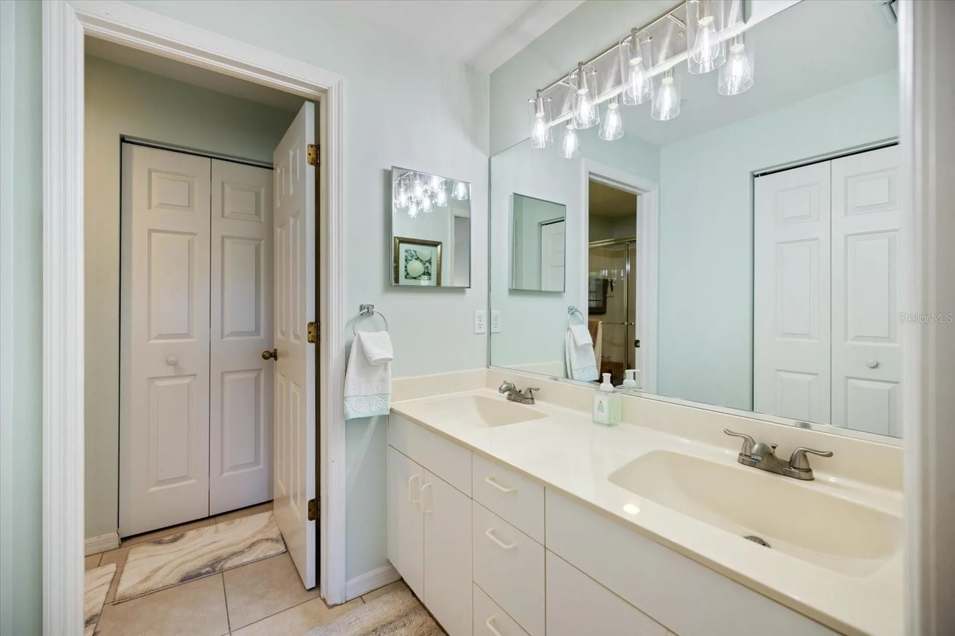 801 Montrose Drive Venice FL 34293