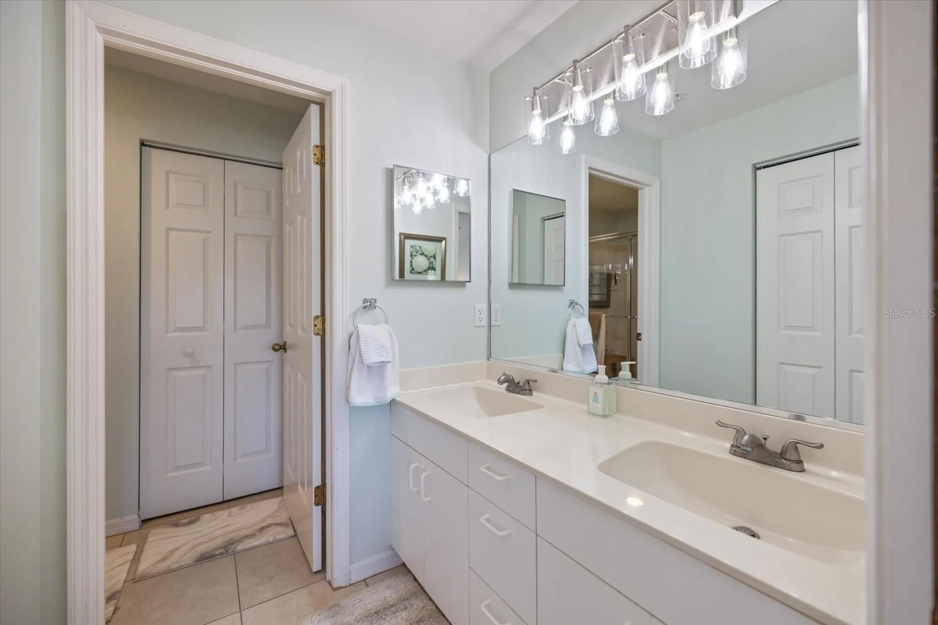 801 Montrose Drive Venice FL 34293