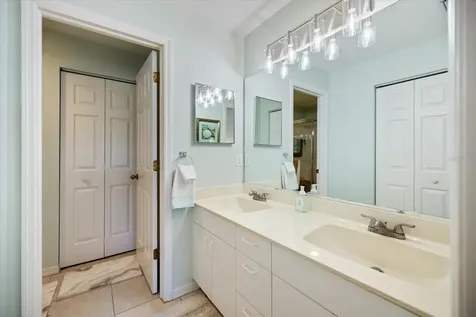 801 Montrose Drive Venice FL 34293