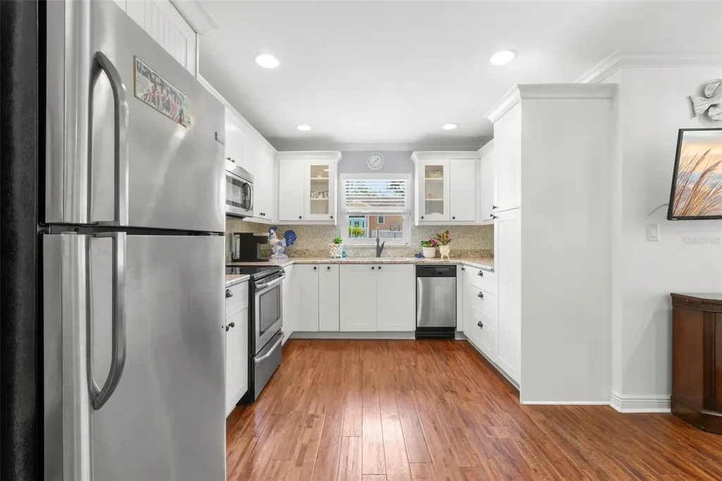 422 Kentucky Avenue Crystal Beach FL 34681