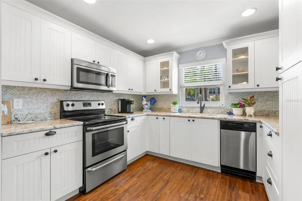 422 Kentucky Avenue Crystal Beach FL 34681