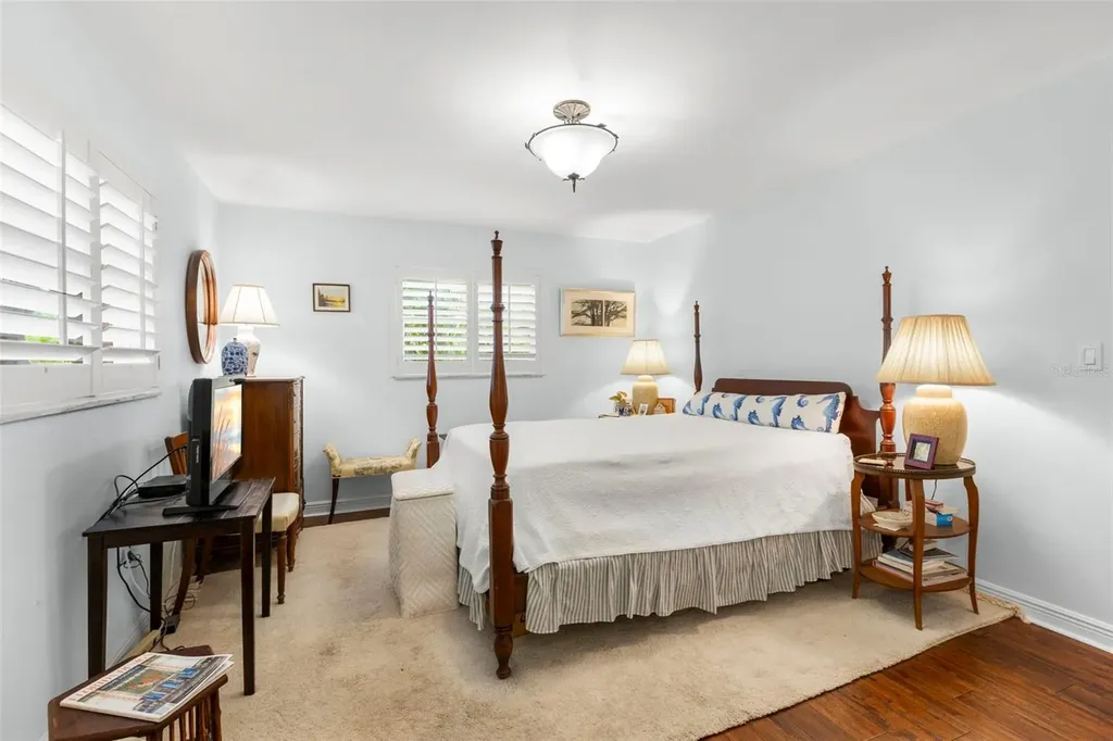 422 Kentucky Avenue Crystal Beach FL 34681