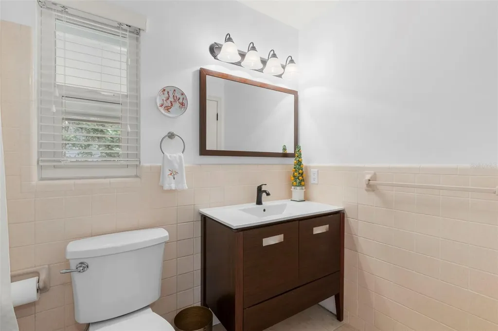 422 Kentucky Avenue Crystal Beach FL 34681