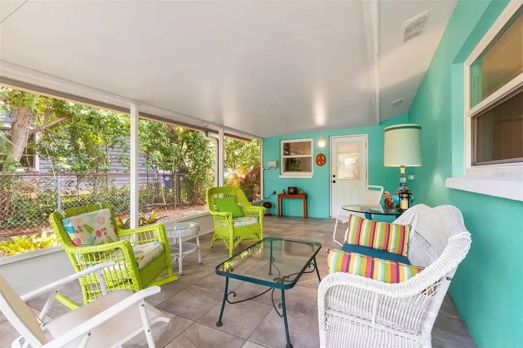 422 Kentucky Avenue Crystal Beach FL 34681