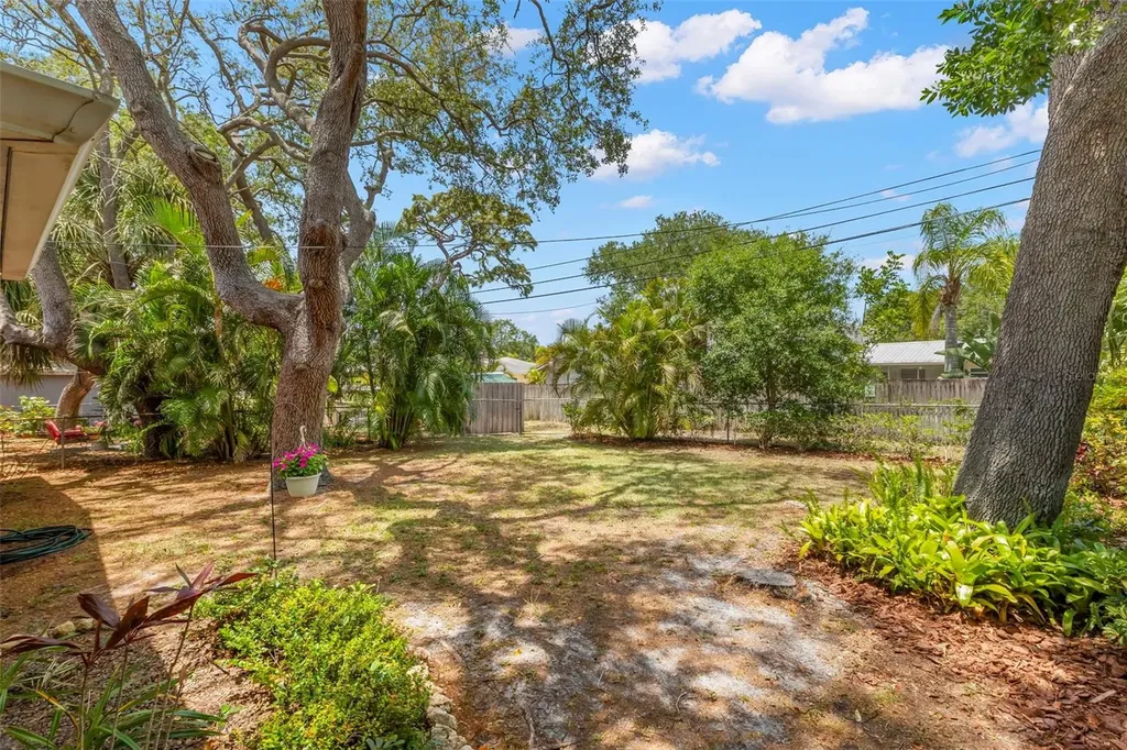 422 Kentucky Avenue Crystal Beach FL 34681