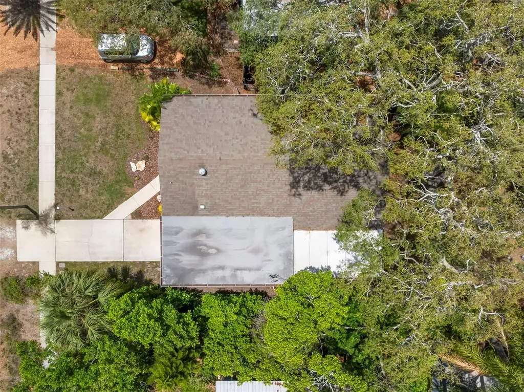 422 Kentucky Avenue Crystal Beach FL 34681