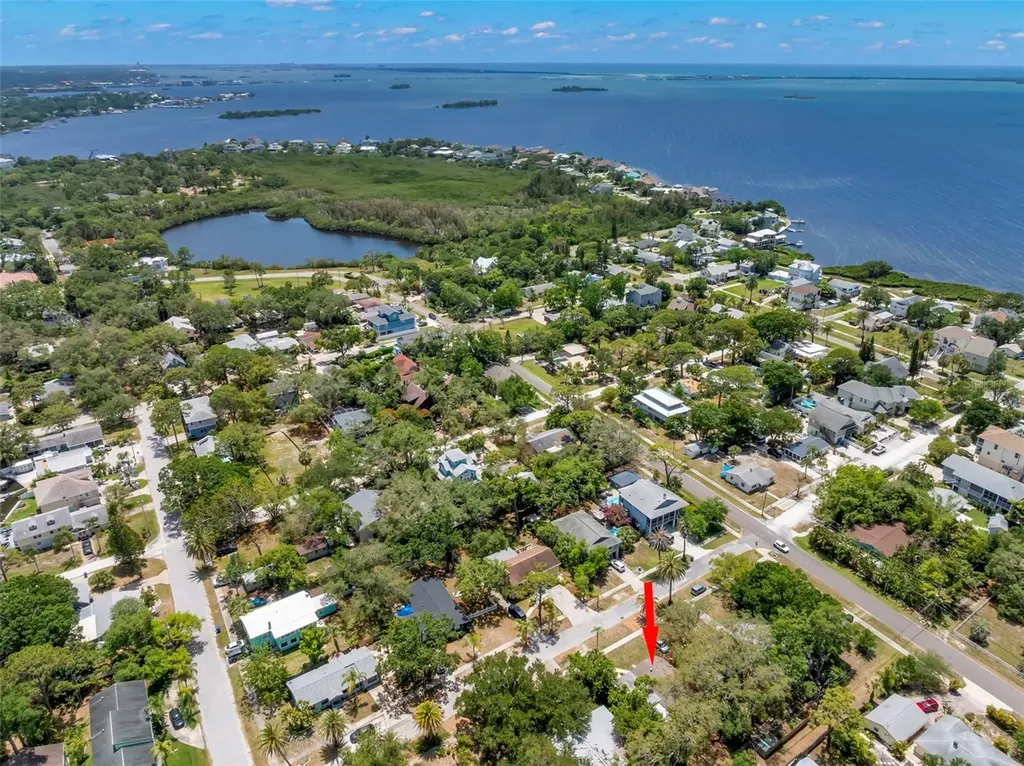 422 Kentucky Avenue Crystal Beach FL 34681