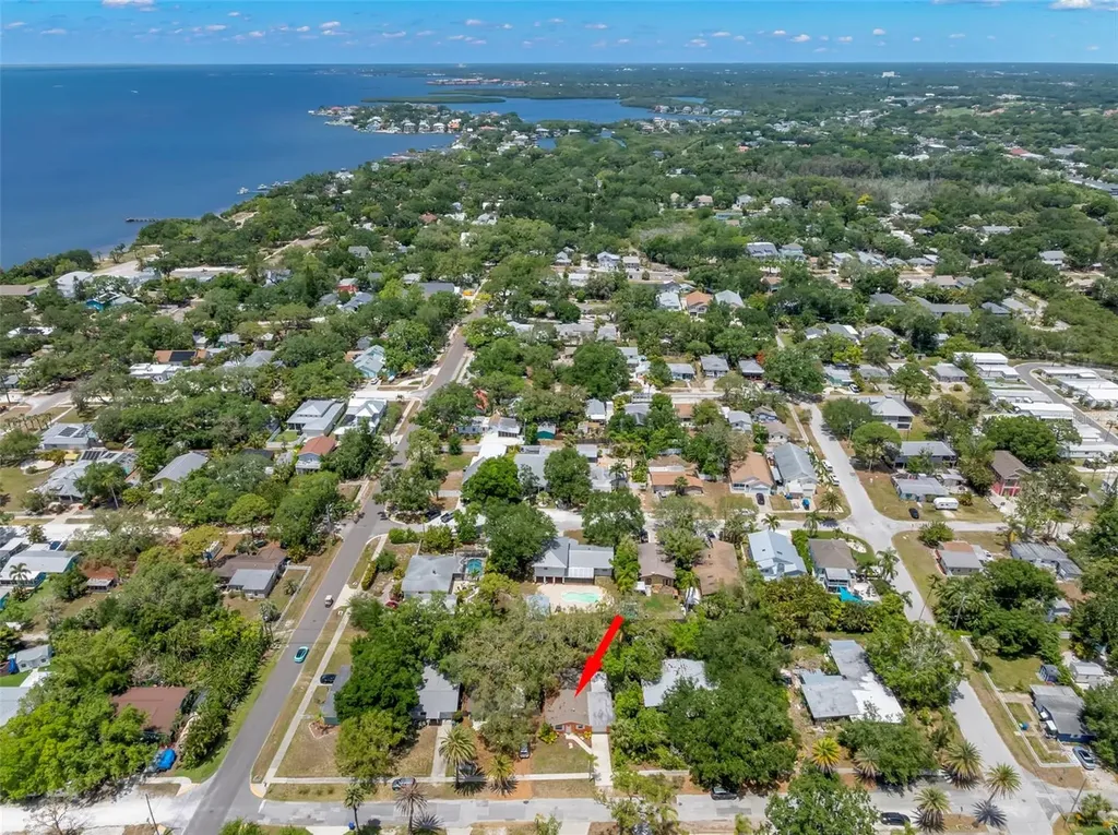 422 Kentucky Avenue Crystal Beach FL 34681