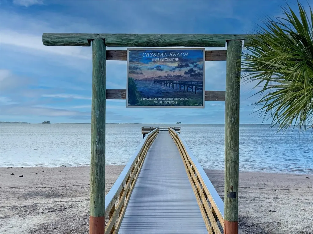 422 Kentucky Avenue Crystal Beach FL 34681