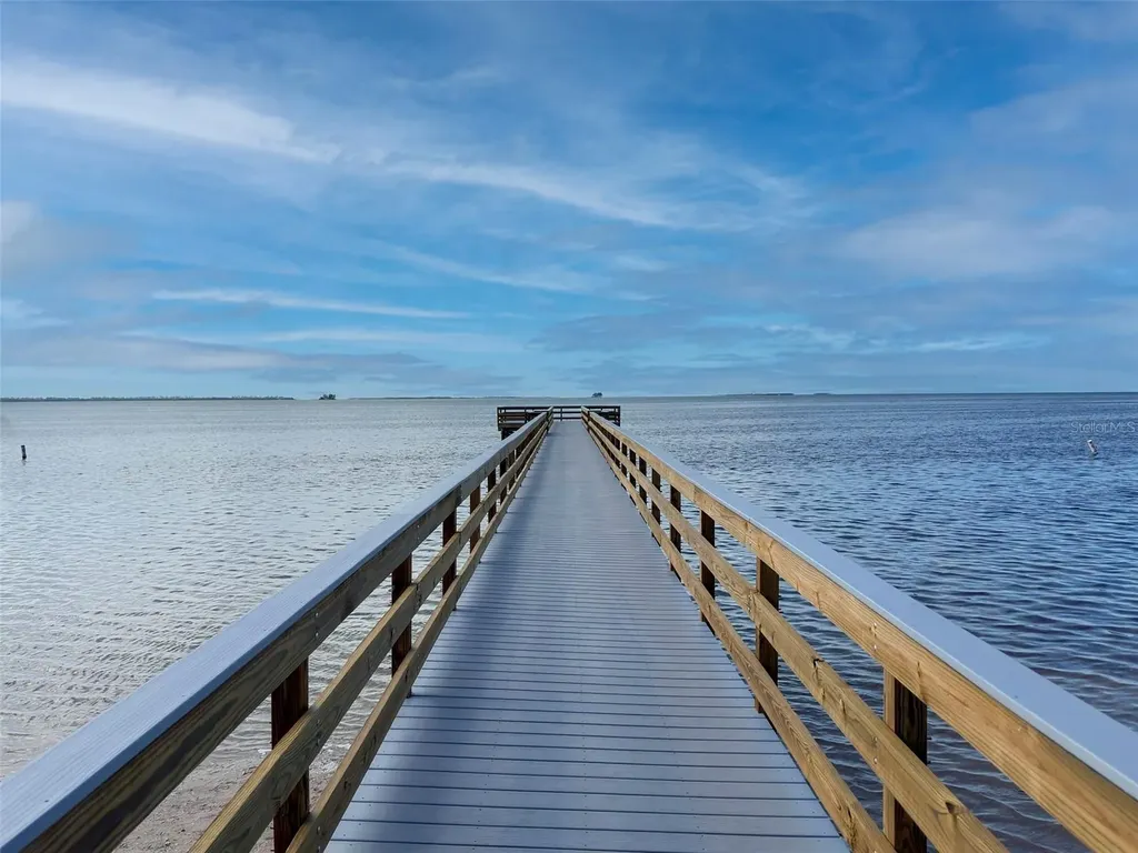 422 Kentucky Avenue Crystal Beach FL 34681