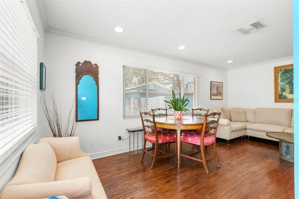 422 Kentucky Avenue Crystal Beach FL 34681