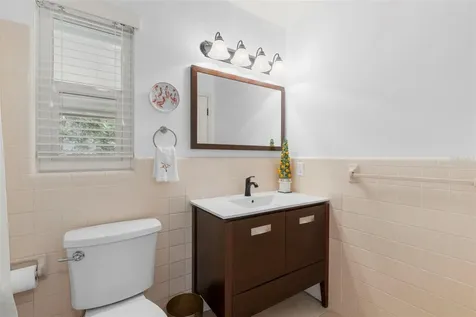 422 Kentucky Avenue Crystal Beach FL 34681