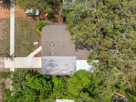 422 Kentucky Avenue Crystal Beach FL 34681