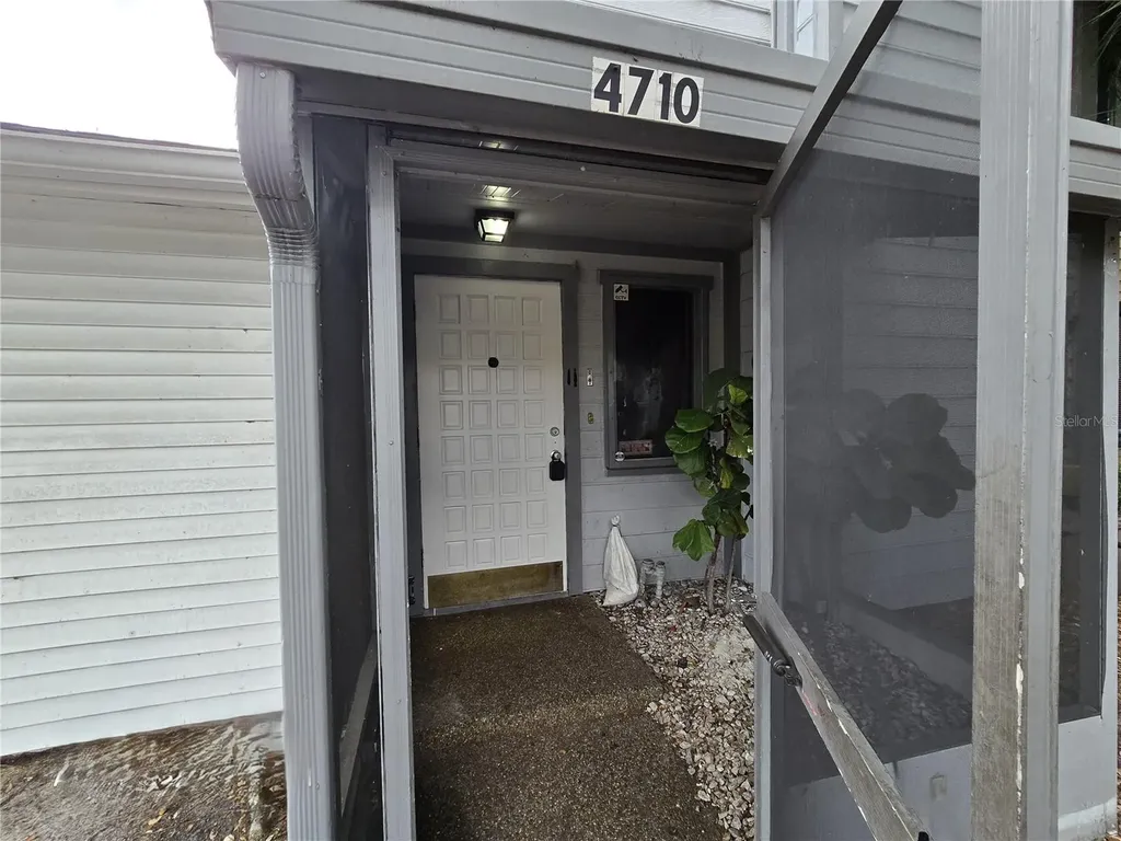 4710 Stonepointe Place Tampa FL 33634