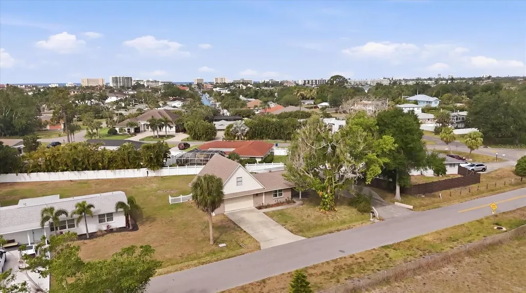 6014 Border Lane Sarasota FL 34231