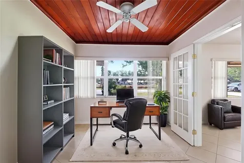 6014 Border Lane Sarasota FL 34231