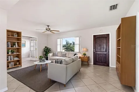 6014 Border Lane Sarasota FL 34231