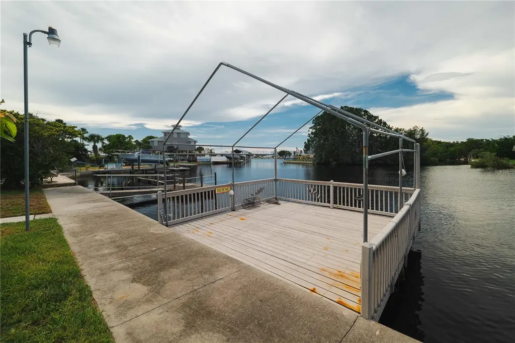 6617 Harbor Drive Hudson FL 34667