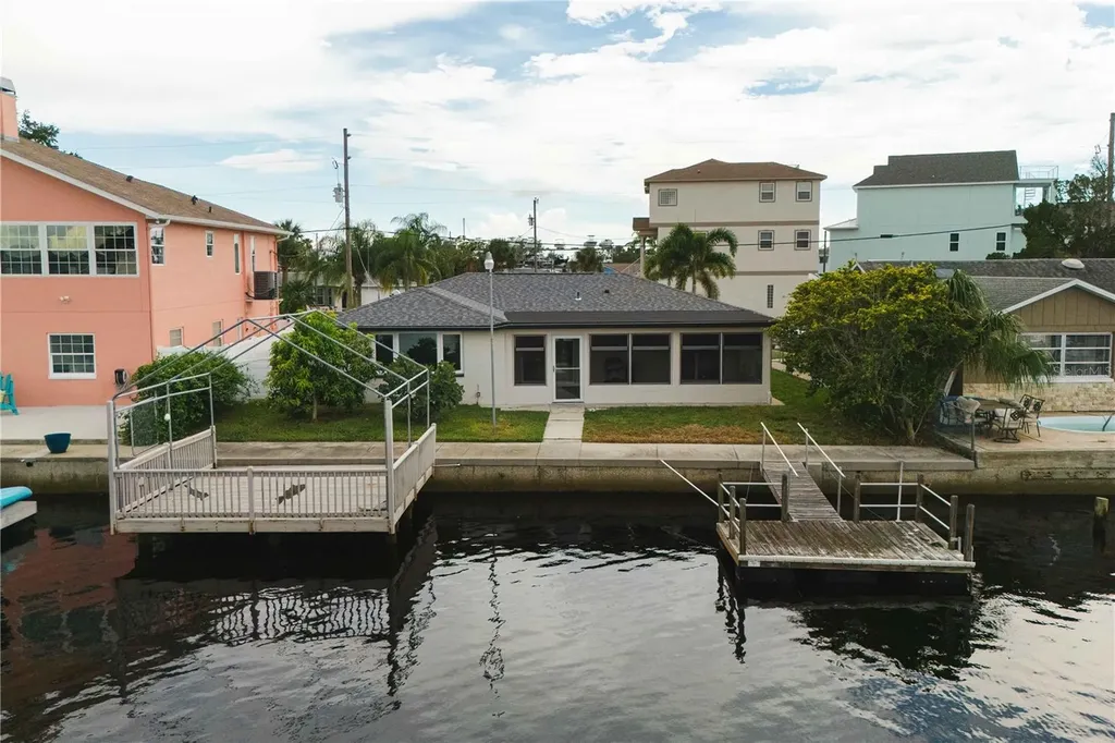 6617 Harbor Drive Hudson FL 34667