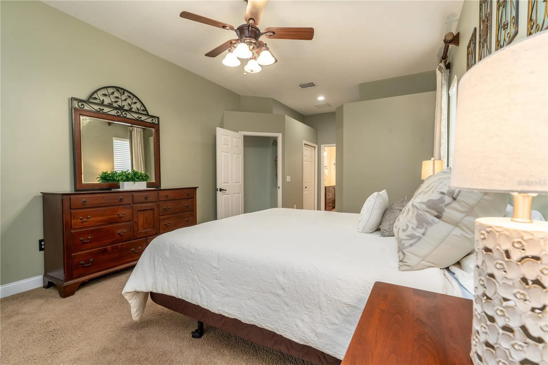 3829 Spruce Pine Drive Valrico FL 33596