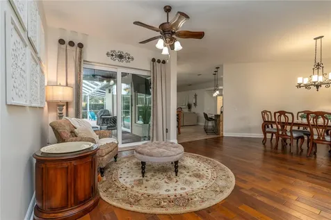 3829 Spruce Pine Drive Valrico FL 33596
