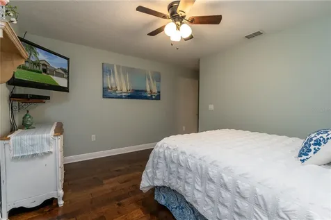 3829 Spruce Pine Drive Valrico FL 33596