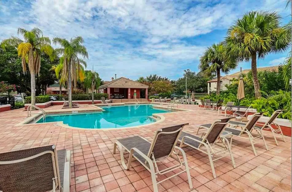 10265 Gandy Boulevard N St Petersburg FL 33702