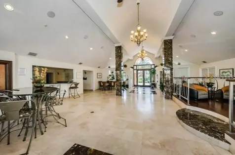 10265 Gandy Boulevard N St Petersburg FL 33702