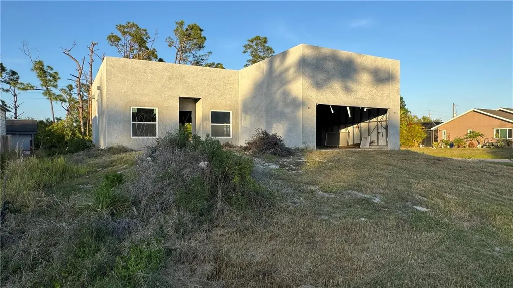 5182 Hopkins Avenue Port Charlotte FL 33981